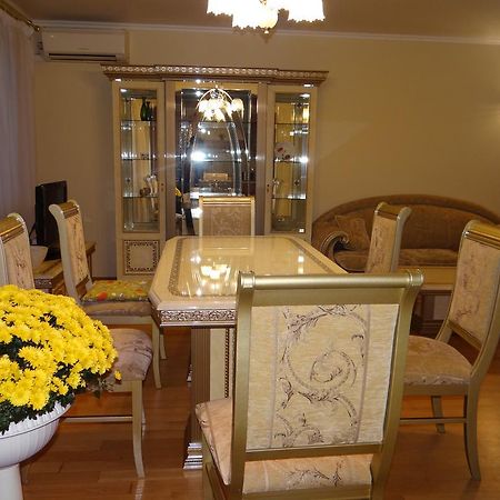 Luxury Versailles Apartments Center Opera Бургас Номер фото