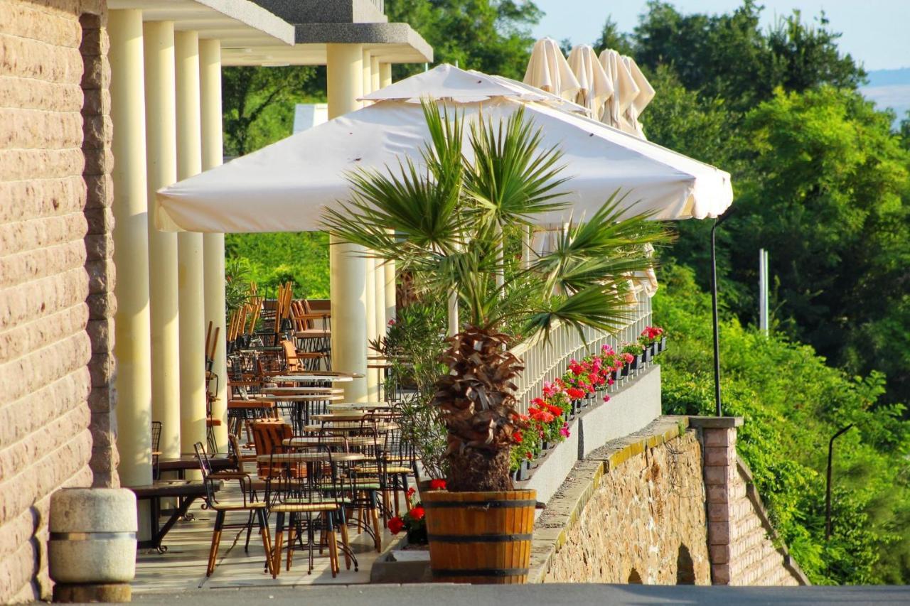 Luxury Versailles Apartments Center Opera Бургас Экстерьер фото
